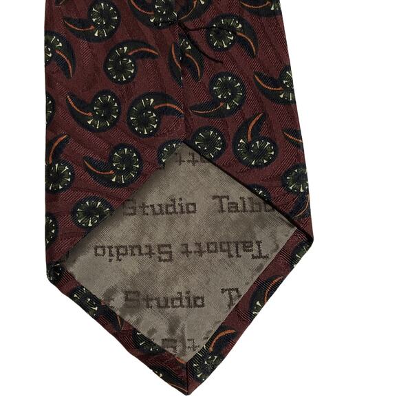 Vintage Burgundy Shell Tie from Talbott Studio for Maillard's Tie USA Silk - Picture 5 of 8